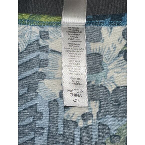 women’s Top LULAROE xxs oversize floral/paisley short sleeve scoop neck - Picture 5 of 9